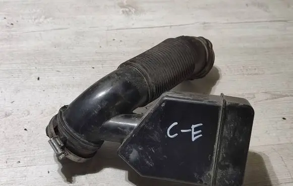 Intake resonator