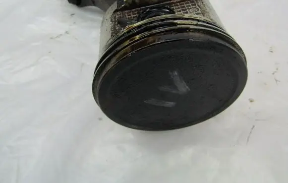 Ford Maverick Piston 