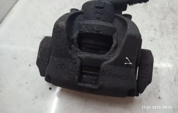 Land Rover Evoque I Front brake caliper