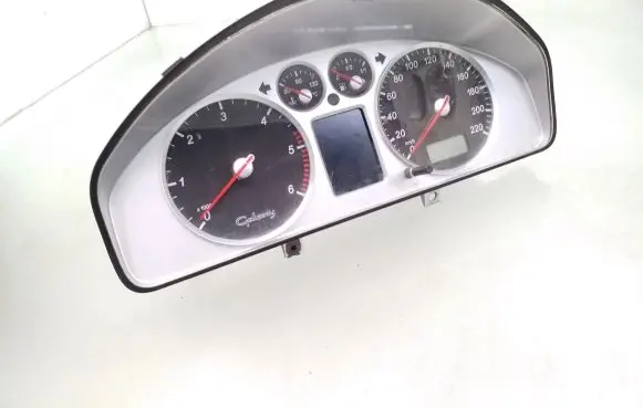 Ford Galaxy Speedometer (instrument cluster) 7M5920840J YM2110849AUC