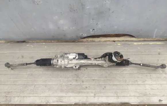 KIA Sportage Steering rack 57700R2500