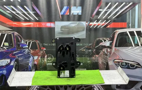 BMW 7 E65 E66 Charging relay 9123581