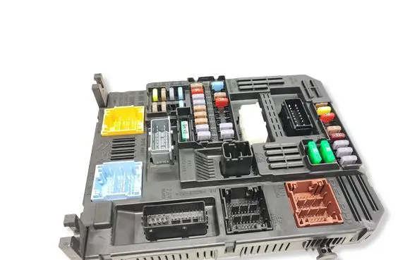 Toyota Proace Fuse module 9819855180 0821700080 28550097