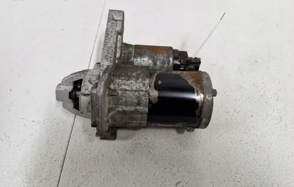 Nissan Qashqai Starter motor 233006867R