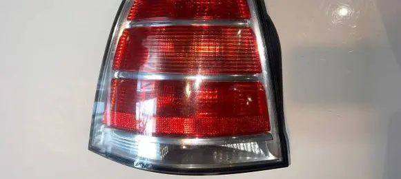 Opel Zafira B Rear/tail lights 13252447 341408102