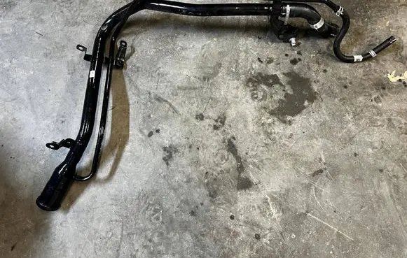 Renault Espace VI Fuel tank filler neck pipe 172282829R 172266639R