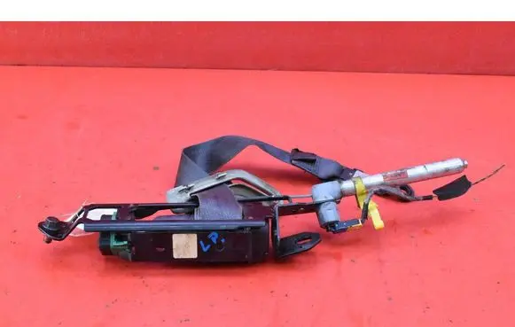 Volvo S60 Front seatbelt 