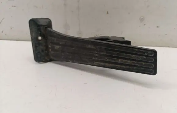 BMW 2 F22 F23 Accelerator throttle pedal 6853175