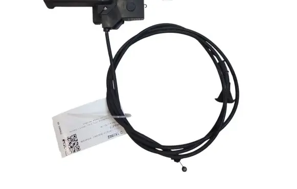 Engine bonnet (hood) release handle