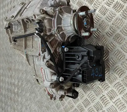 Toyota Land Cruiser (BJ70) Gearbox transfer box case 361006D401