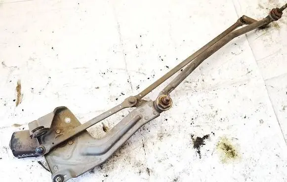 Renault Megane I Front wiper linkage and motor