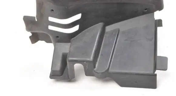 Volvo XC60 Intercooler air channel guide 31383685