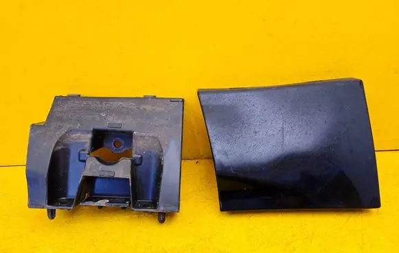 Volvo XC60 Fender mounting bracket 32216697
