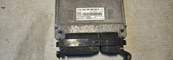 Skoda Fabia Mk1 (6Y) Wing mirror control module 03E906023D
