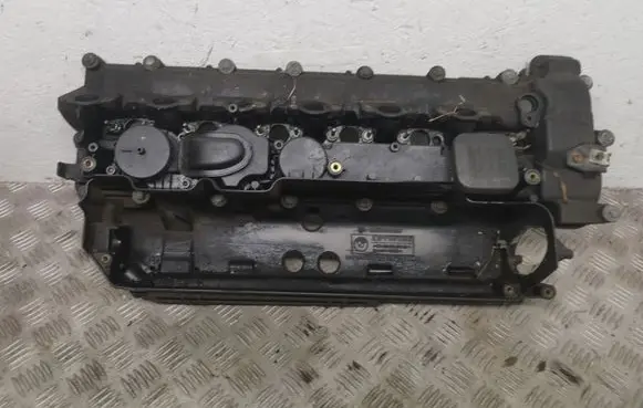 BMW 5 E39 Rocker cam cover 7787980