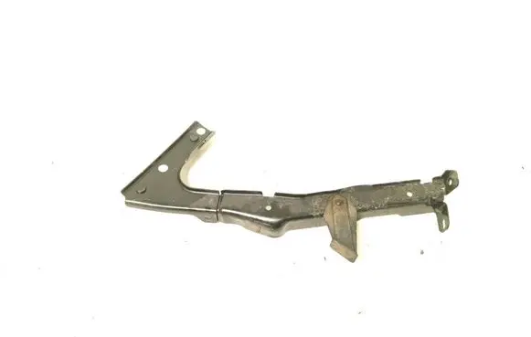 Fender mounting bracket