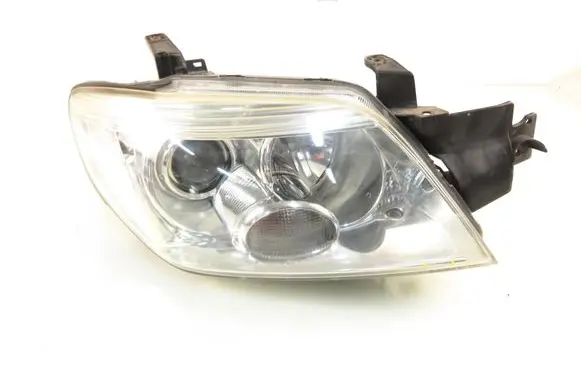 Mitsubishi Outlander Headlight/headlamp P4323R P4326R