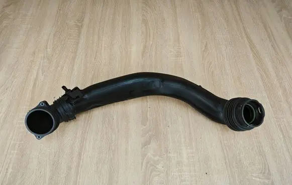 BMW 8 G16 Breather/breather pipe/hose 8651066