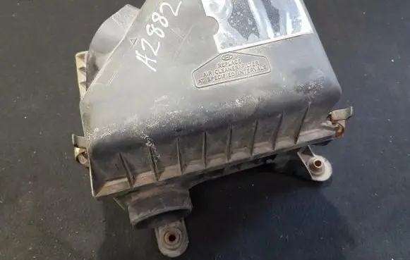Hyundai Accent Air filter box