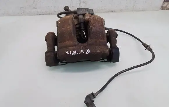 Mercedes-Benz E W210 Front brake caliper