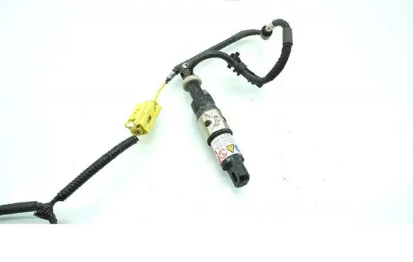 Engine bonnet/hood hinges