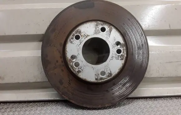 Hyundai i30 Front brake disc