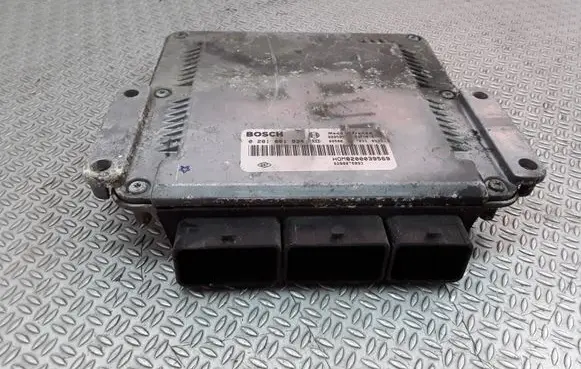 Renault Scenic I Engine control unit/module 0282002934 8200039569 8200760093