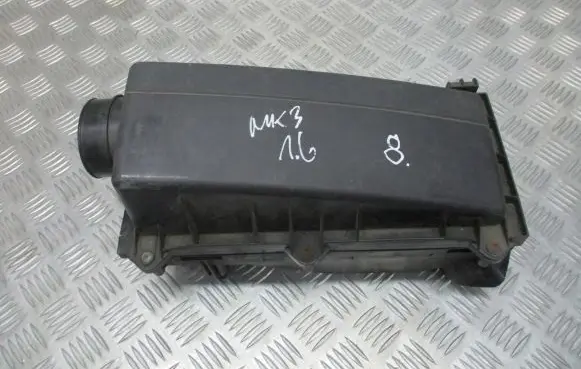 Ford Mondeo Mk III Air filter box