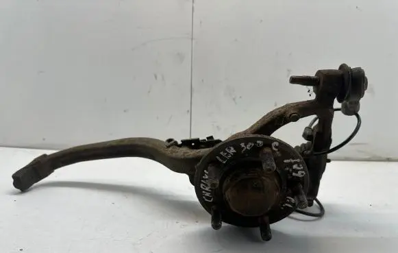 Chrysler 300 - 300C Front wheel hub