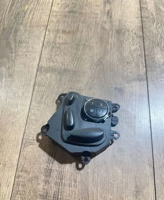 Mercedes-Benz E W211 Seat control switch 2118207710 03464210