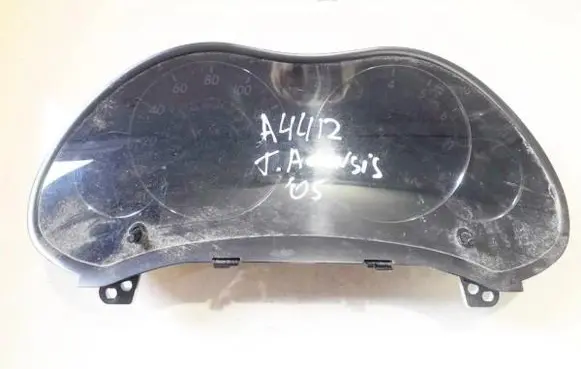 Toyota Avensis T250 Speedometer (instrument cluster) 8380005601 mb257430-0120