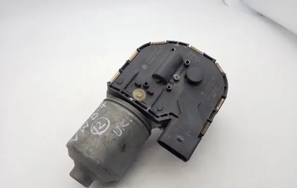 Volkswagen PASSAT B7 Wiper motor 3AC955119 1397220659