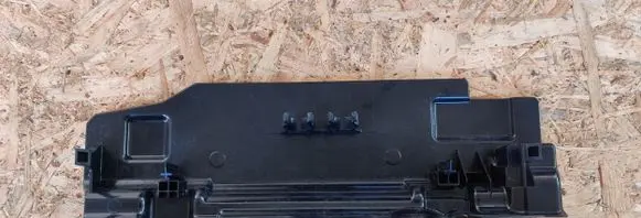 Tesla Model Y Intercooler air guide/duct channel 170612700B1706127