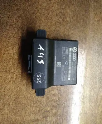 Volkswagen Golf V Other control units/modules 1K0907530E 1K0907951