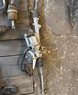 Peugeot 207 Steering rack 6700001816