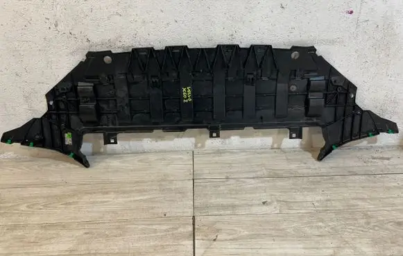 Volvo XC60 Front bumper skid plate/under tray 