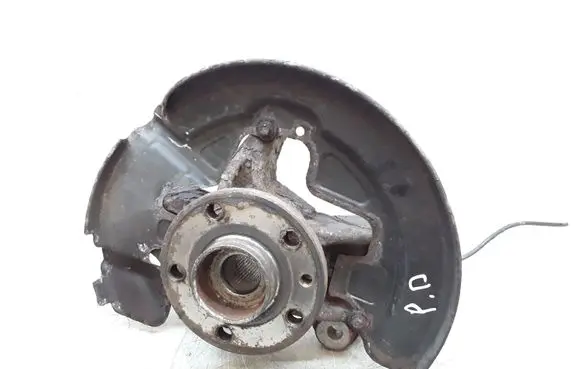 Volvo V70 Front wheel hub spindle knuckle