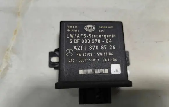 Mercedes-Benz GL X164 Light module LCM A2118708726 0001351817
