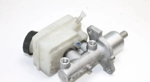 Mercedes-Benz B W245 Master brake cylinder A1694300202