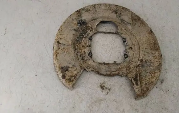 BMW X5 E53 Rear brake disc plate dust cover
