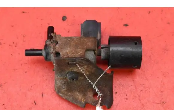 Toyota Auris E180 Vacuum valve