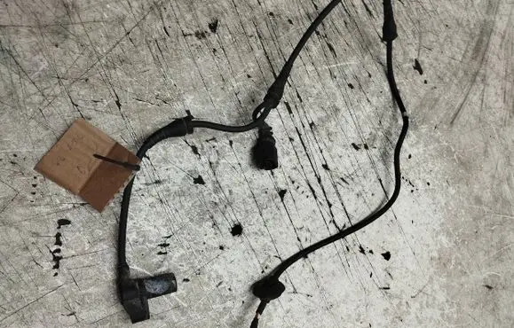 Audi A4 S4 B6 8E 8H ABS brake wheel speed sensor 0265006