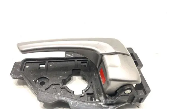 Hyundai ix35 Front door interior handle 826182S000