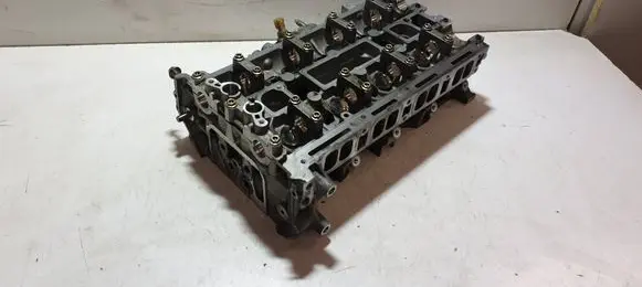 Ford Mustang VI Engine head N570R 14318EJ7EED
