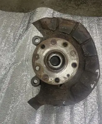 Volkswagen Caddy Front wheel hub spindle knuckle