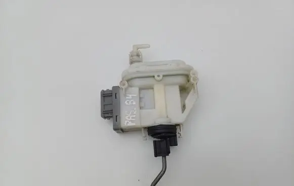 Volkswagen PASSAT B4 Central locking motor 3A0862153B