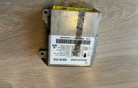 Mercedes-Benz C W204 Airbag control unit/module 2049013502