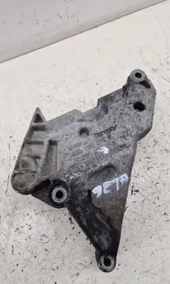 Engine mounting bracket