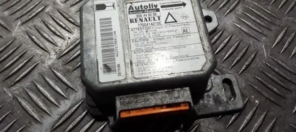 Renault Laguna I Airbag control unit/module 7700414215c 550449200