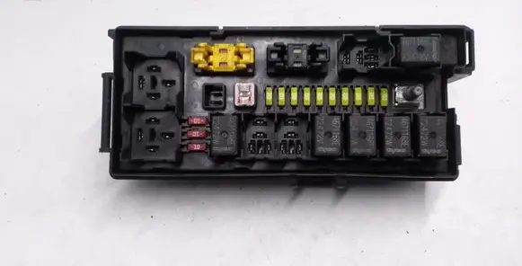Jeep Grand Cherokee (WK) Fuse module 04692073AB